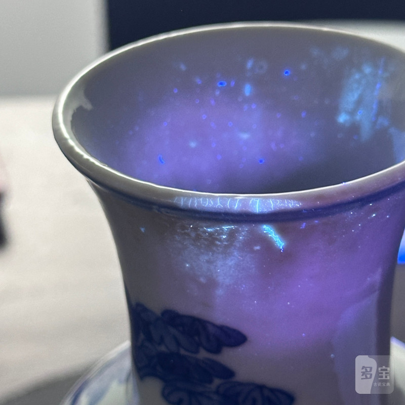 清晚期 青花人物故事图瓶 - 图14